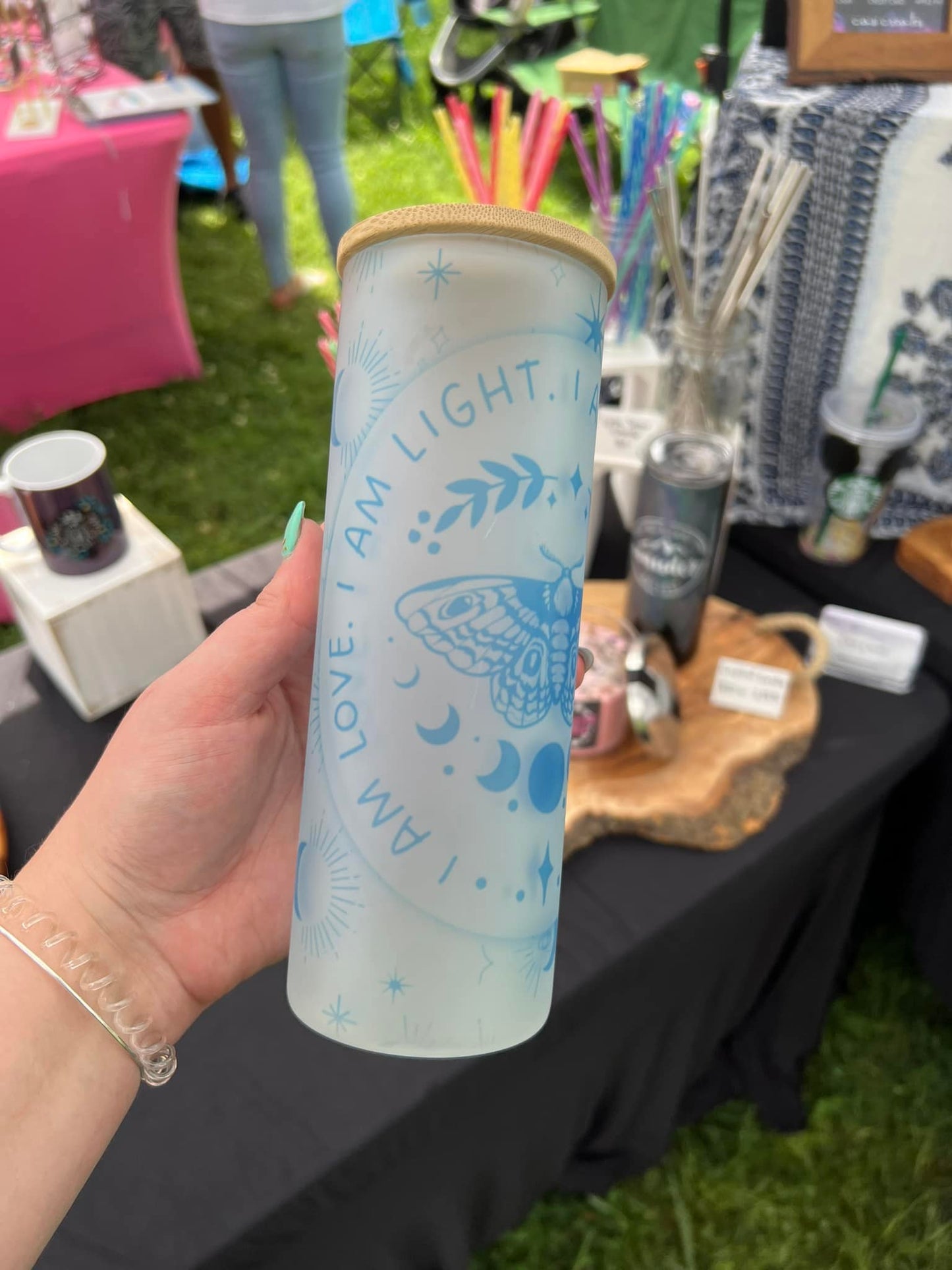 I am love. I am light. 25 oz Glass Tumbler