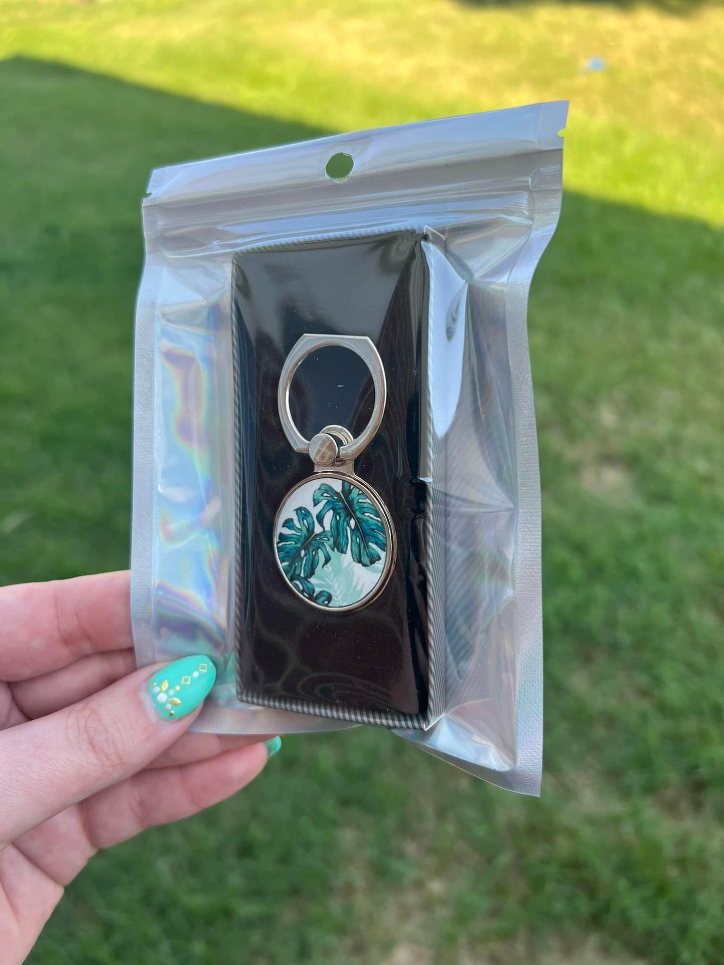 Monstera Phone Ring